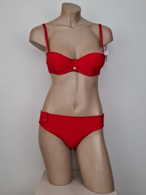 Brigitte true red