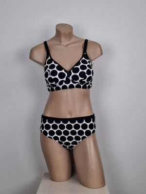 Alis black/white