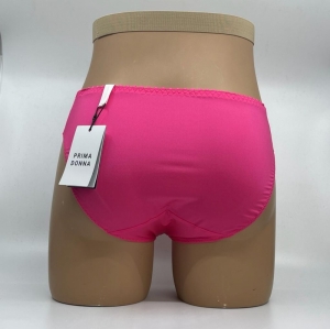 Belgravia blogger pink