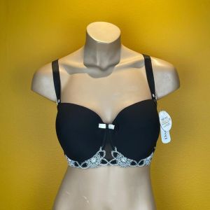 Divina black